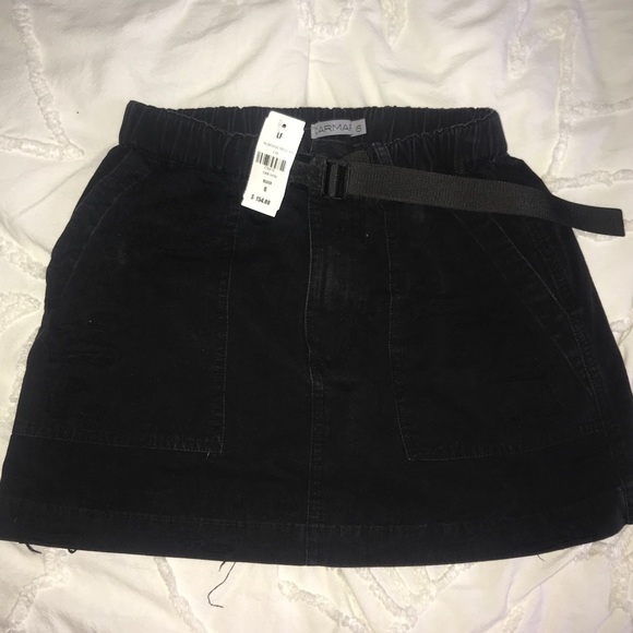 Carmar Buckle Belt Skirt - Picture 3 of 5